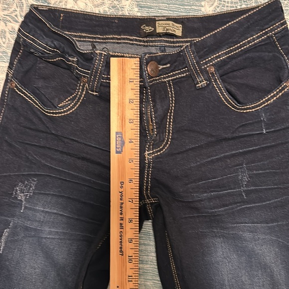 Suzanne Betro Jeans - Picture 7 of 7